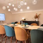 Hôtel Eiffel Saint Charles 