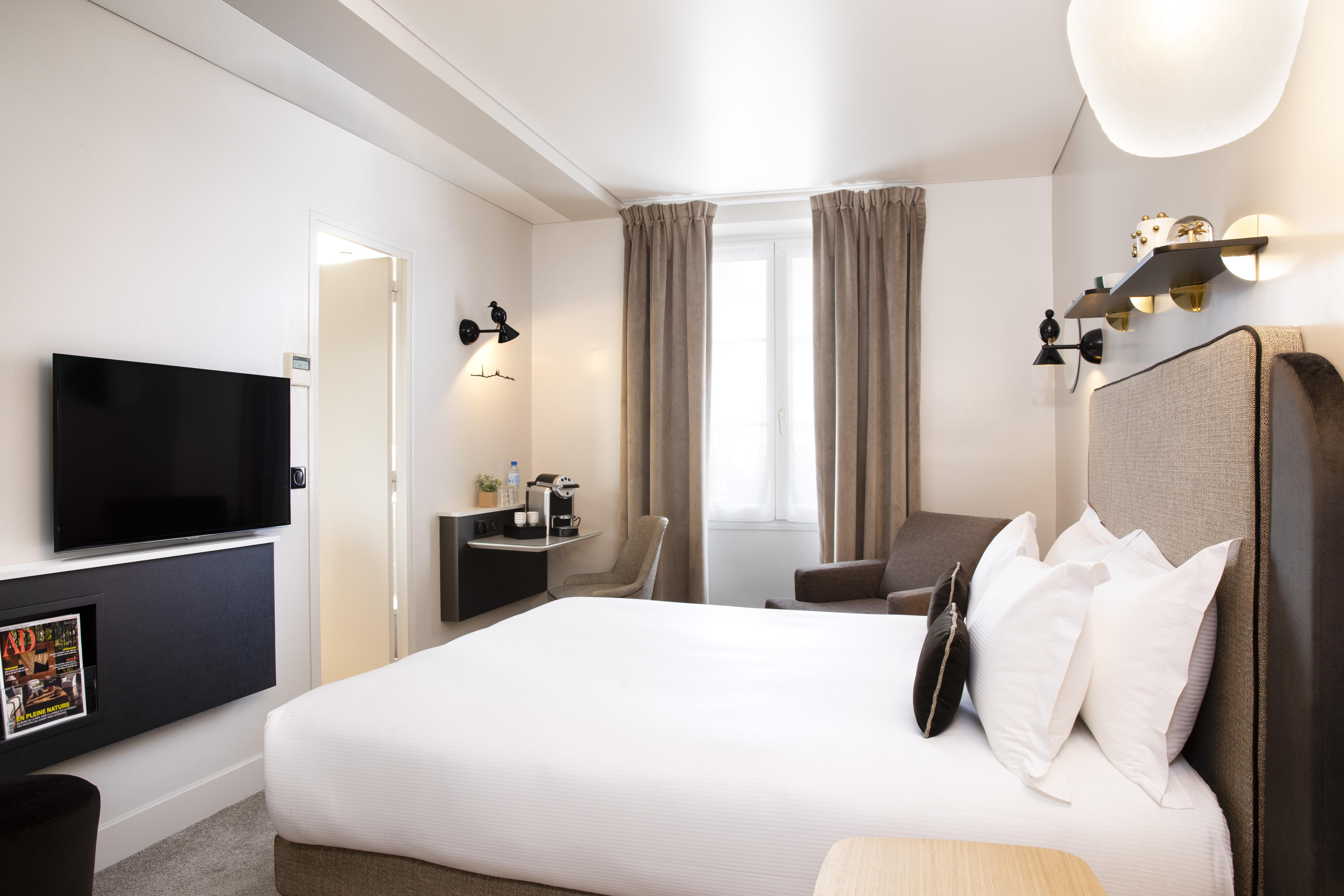 Eiffel Saint Charles 3*