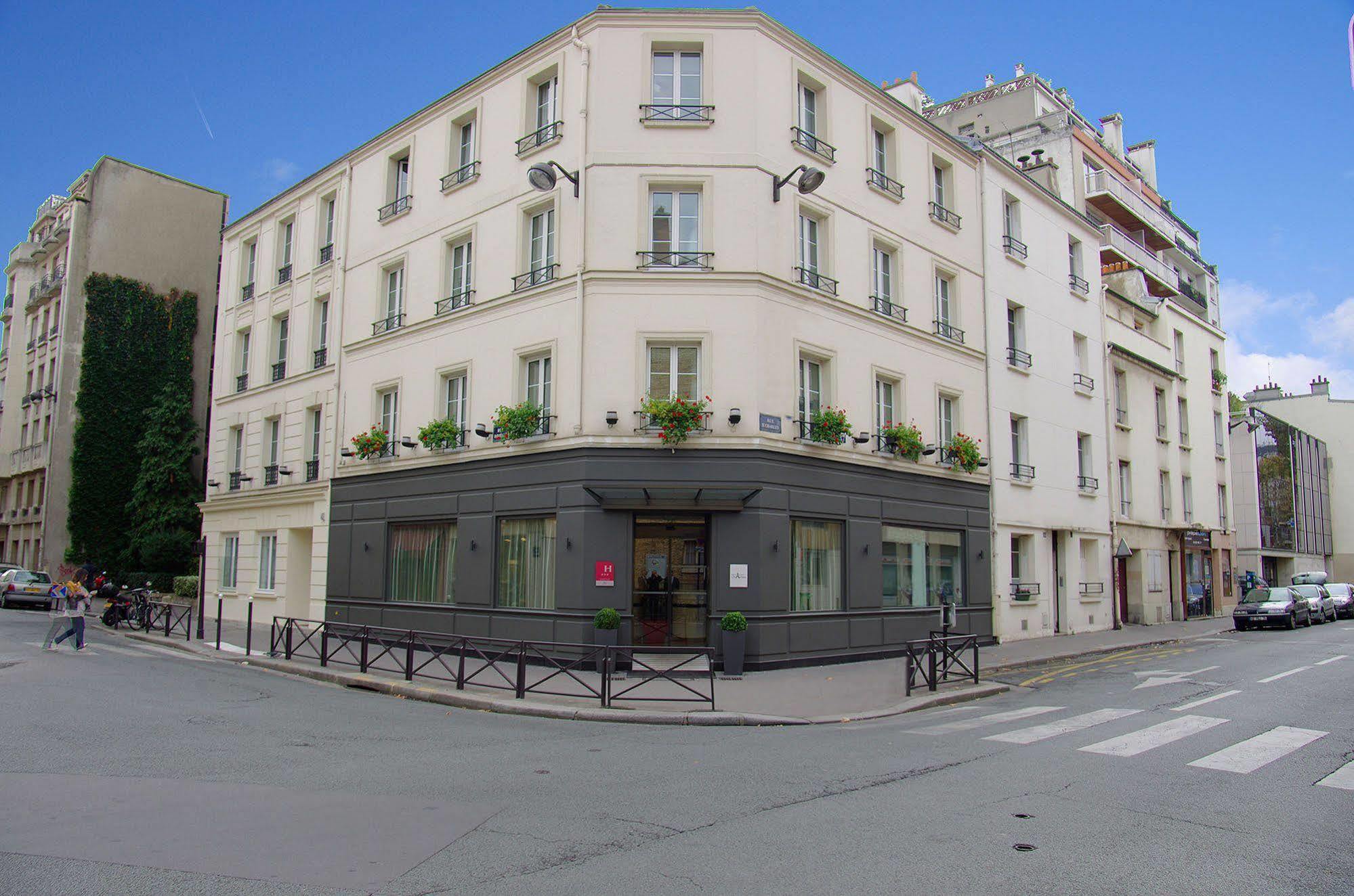 Eiffel Saint Charles Hotel Parijs